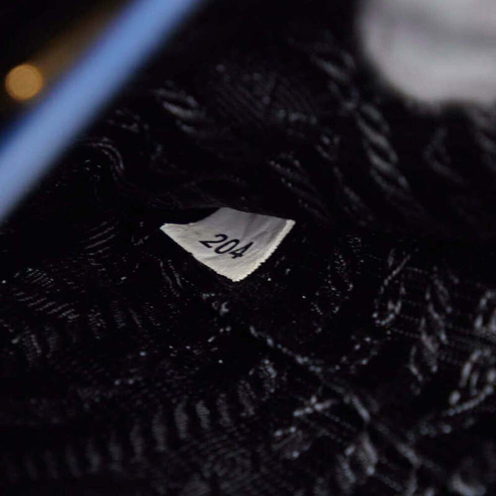 PRADA Blue Leather Saffiano Shoulder Bag - Picture 15 of 16